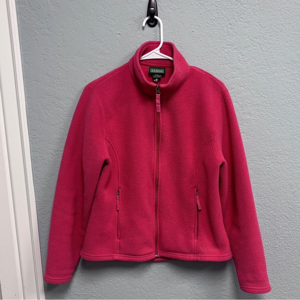 L.L. Bean W’s Sz MReg Raspberry Fleece Jacket, EUC